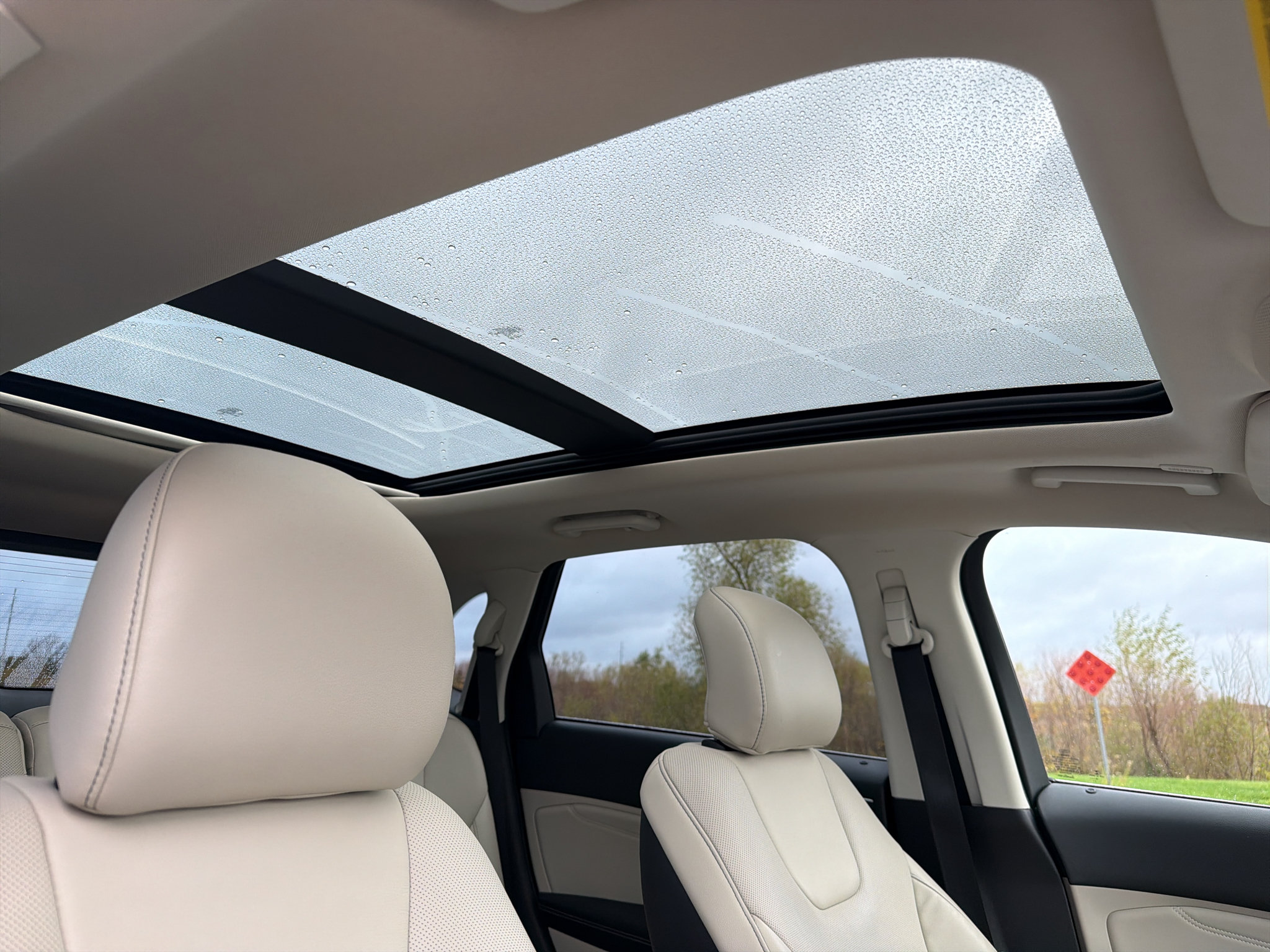 Used 2019 Ford Edge Titanium w/ Equipment Group 301A AWD/4WD image 29