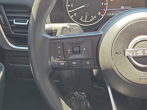 Used 2023 Nissan Rogue S FWD image 16