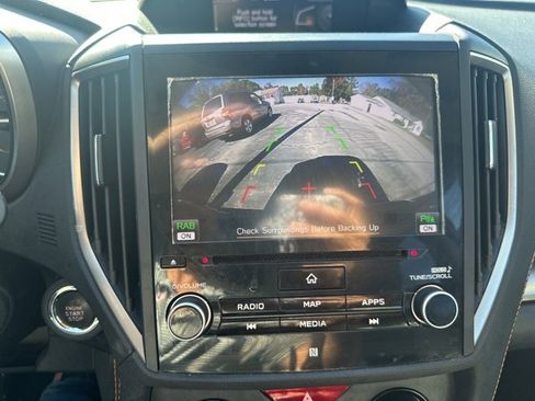 Used 2019 Subaru Crosstrek 2.0i Limited w/ Moonroof Package w/Navigation image 19