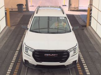 Used 2022 GMC Terrain SLE w/ Elevation Edition video 2