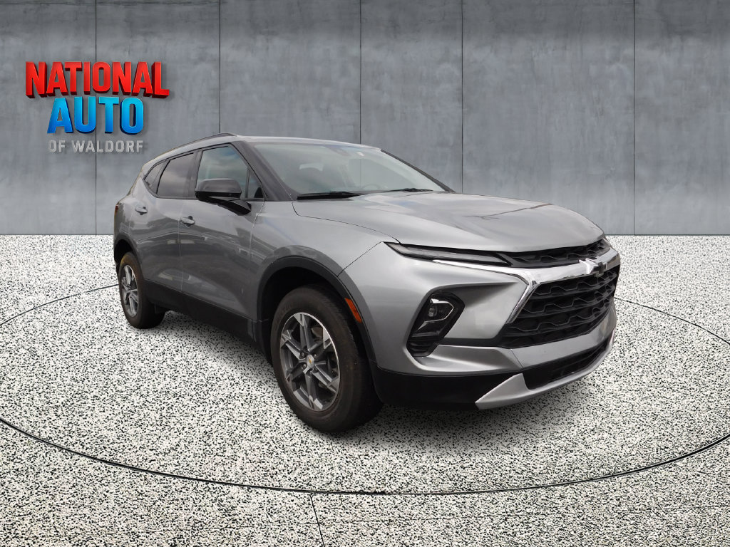 Used 2024 Chevrolet Blazer LT w/ Convenience Package FWD image 1