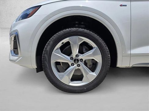 Used 2025 Audi Q5 2.0T Premium image 9