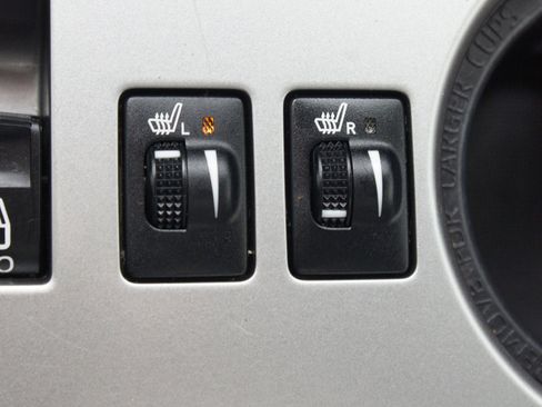 Used 2023 Toyota 4Runner SR5 Premium image 9