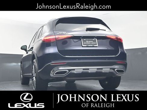 Used 2024 Mercedes-Benz GLC 300 4MATIC image 18