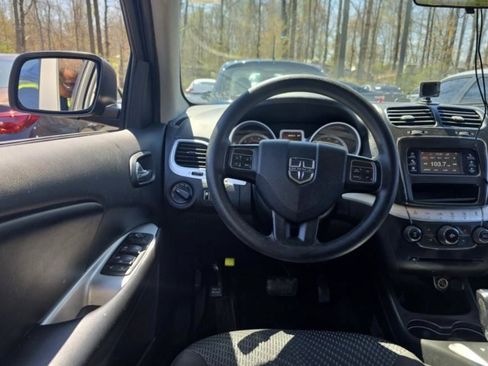 Used 2017 Dodge Journey SE image 6