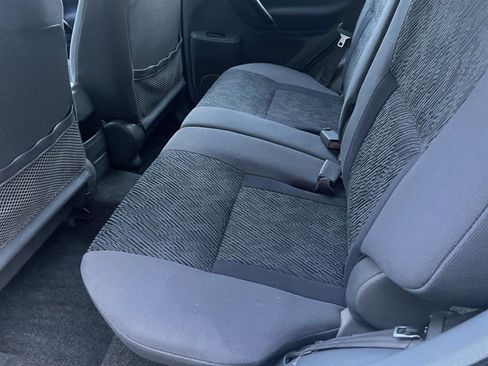 Used 2002 Toyota RAV4 LE image 15