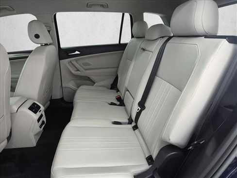 Used 2024 Volkswagen Tiguan SE FWD image 20