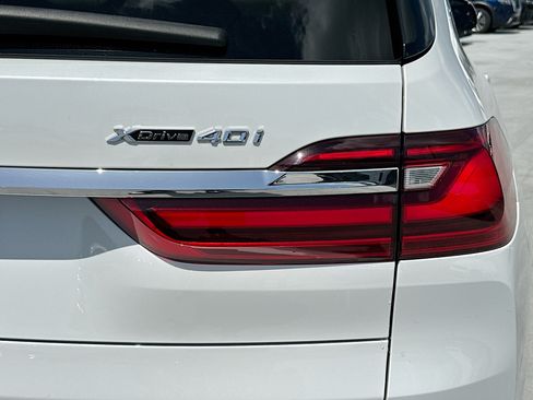 Used 2021 BMW X7 xDrive40i w/ Premium Package AWD/4WD image 32