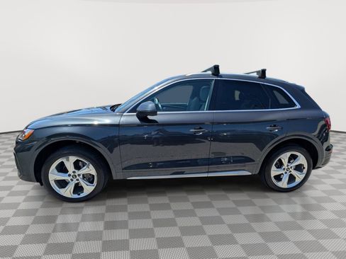 Used 2021 Audi Q5 2.0T Premium Plus w/ Premium Plus Package AWD/4WD image 2