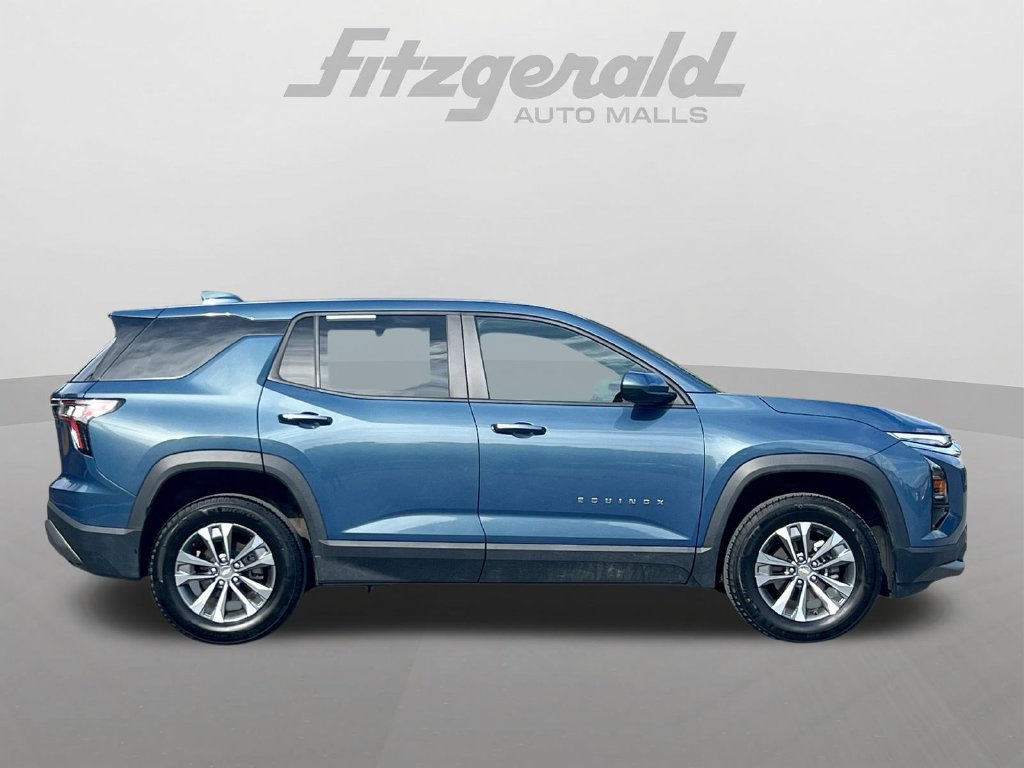 Used 2026 Chevrolet Equinox LT AWD/4WD image 13