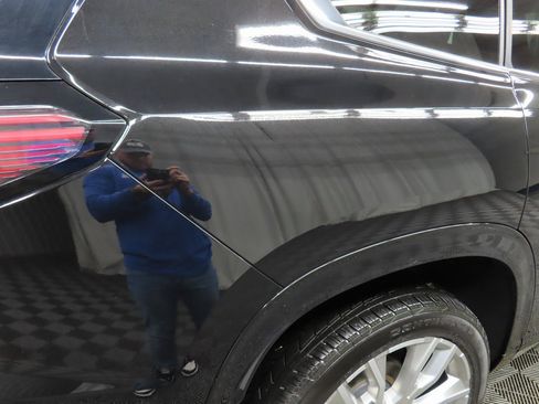 Used 2024 GMC Acadia Denali image 38