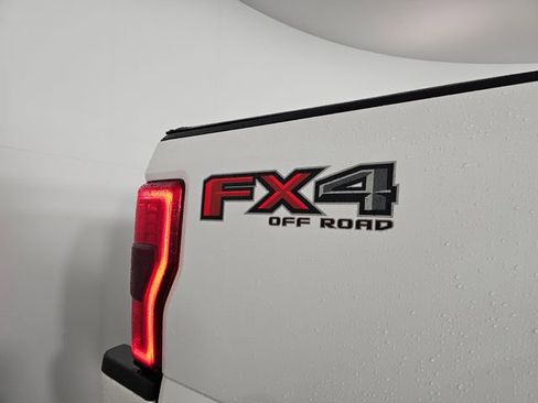 Used 2017 Ford F350 Platinum w/ Platinum Ultimate Package image 18