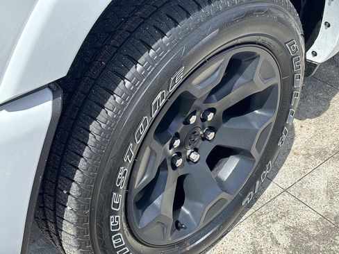 New 2026 RAM 1500 4x4 Crew Cab image 7