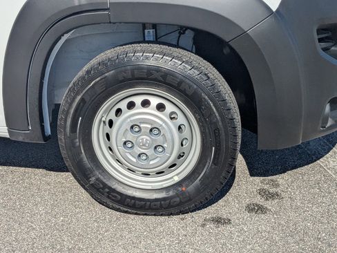 New 2026 RAM ProMaster 2500 w/ Convenience Group image 10