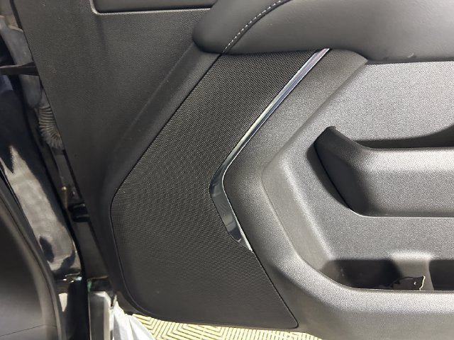Used 2022 GMC Yukon SLE w/ Gmc Pro Safety Plus Package AWD/4WD image 28