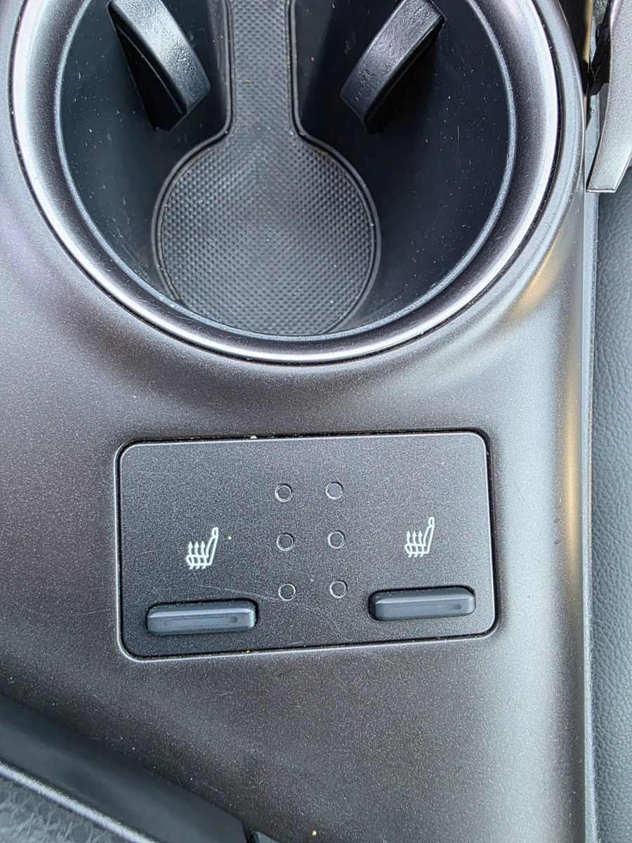 Used 2023 Toyota Camry SE FWD image 19