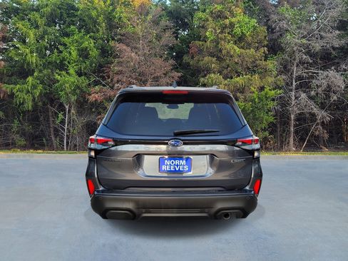 Certified 2025 Subaru Forester Touring w/ Popular Package - Touring AWD/4WD image 18
