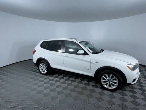 Used 2016 BMW X3 xDrive28i AWD/4WD image 2
