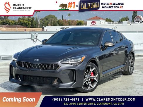 Used 2021 Kia Stinger GT2 image 1