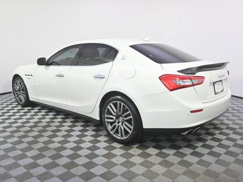 Used 2017 Maserati Ghibli RWD image 3
