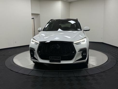 Used 2024 INFINITI QX50 Sport FWD image 2