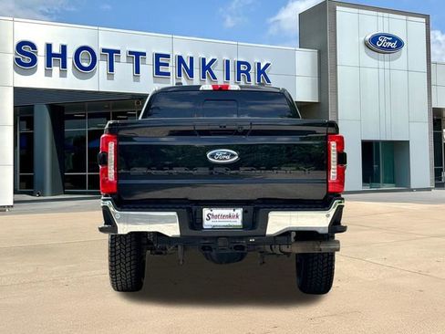 Used 2023 Ford F250 Lariat w/ Lariat Ultimate Package AWD/4WD image 8