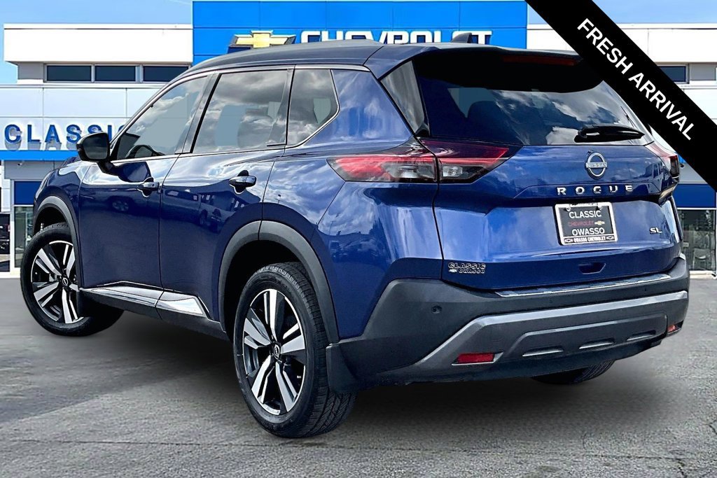Used 2022 Nissan Rogue SL FWD image 3