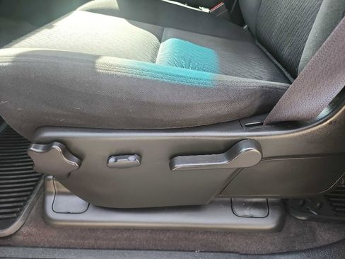 Used 2011 Chevrolet Silverado 2500 LT w/ Interior Plus Package image 19