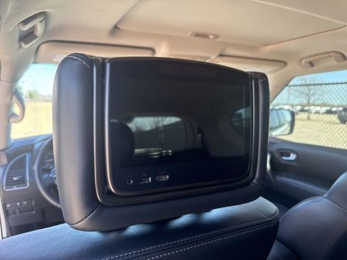 Certified 2023 Nissan Armada Platinum w/ Captain's Chairs Package image 16