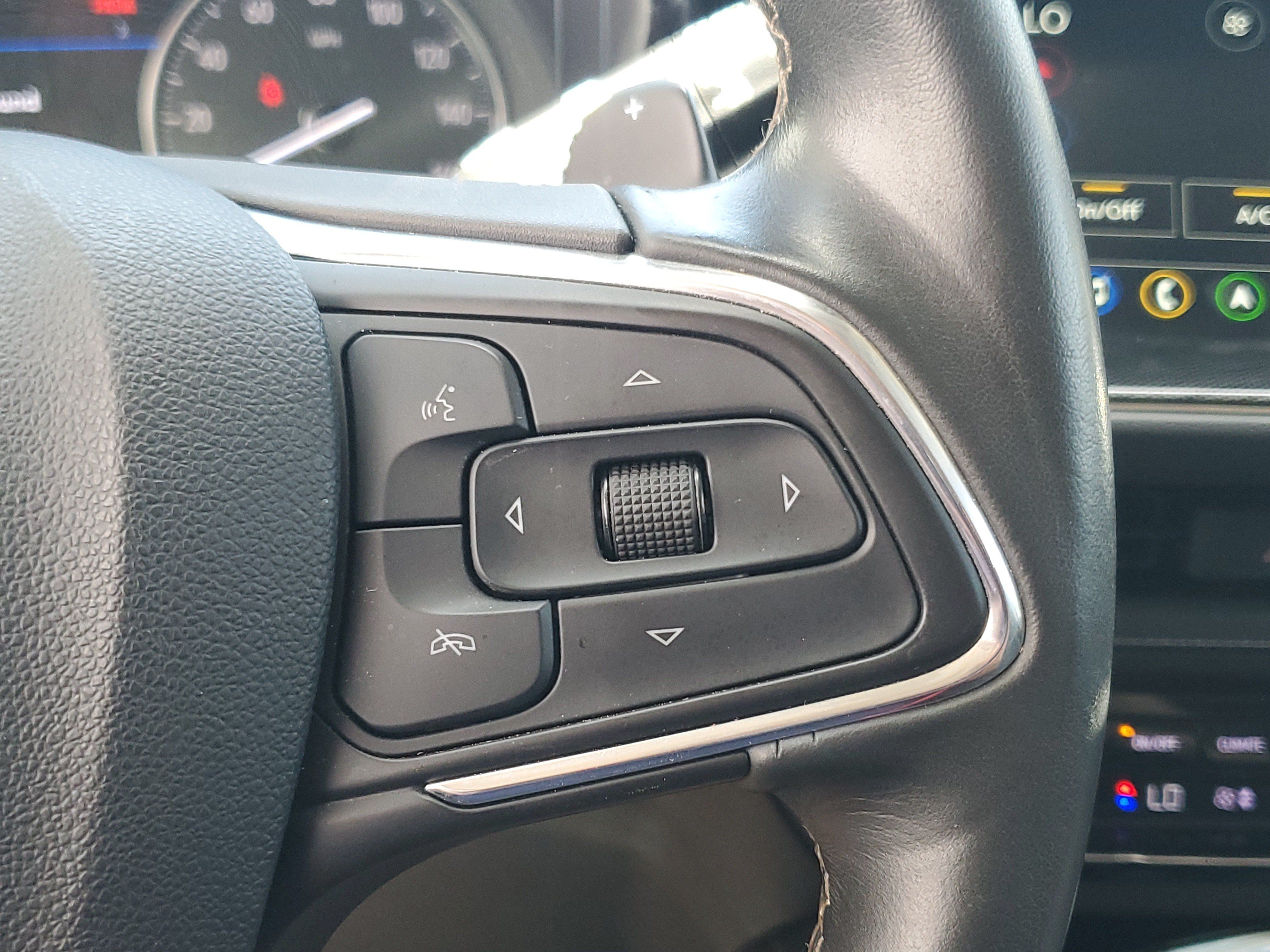 Used 2023 Buick Envision Essence w/ Technology Package I FWD image 26