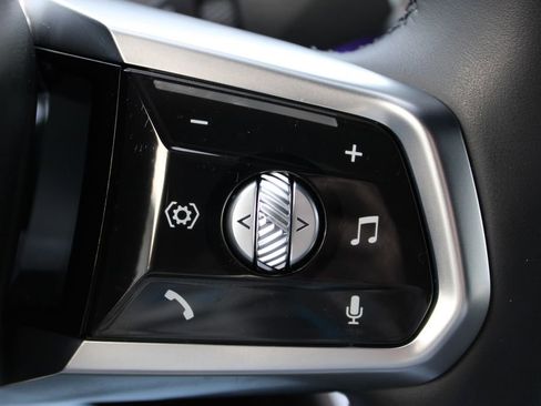 Used 2024 BMW i7 xDrive60 image 29