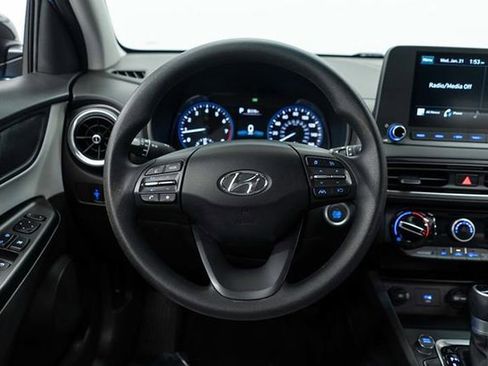 Used 2023 Hyundai Kona SEL image 14