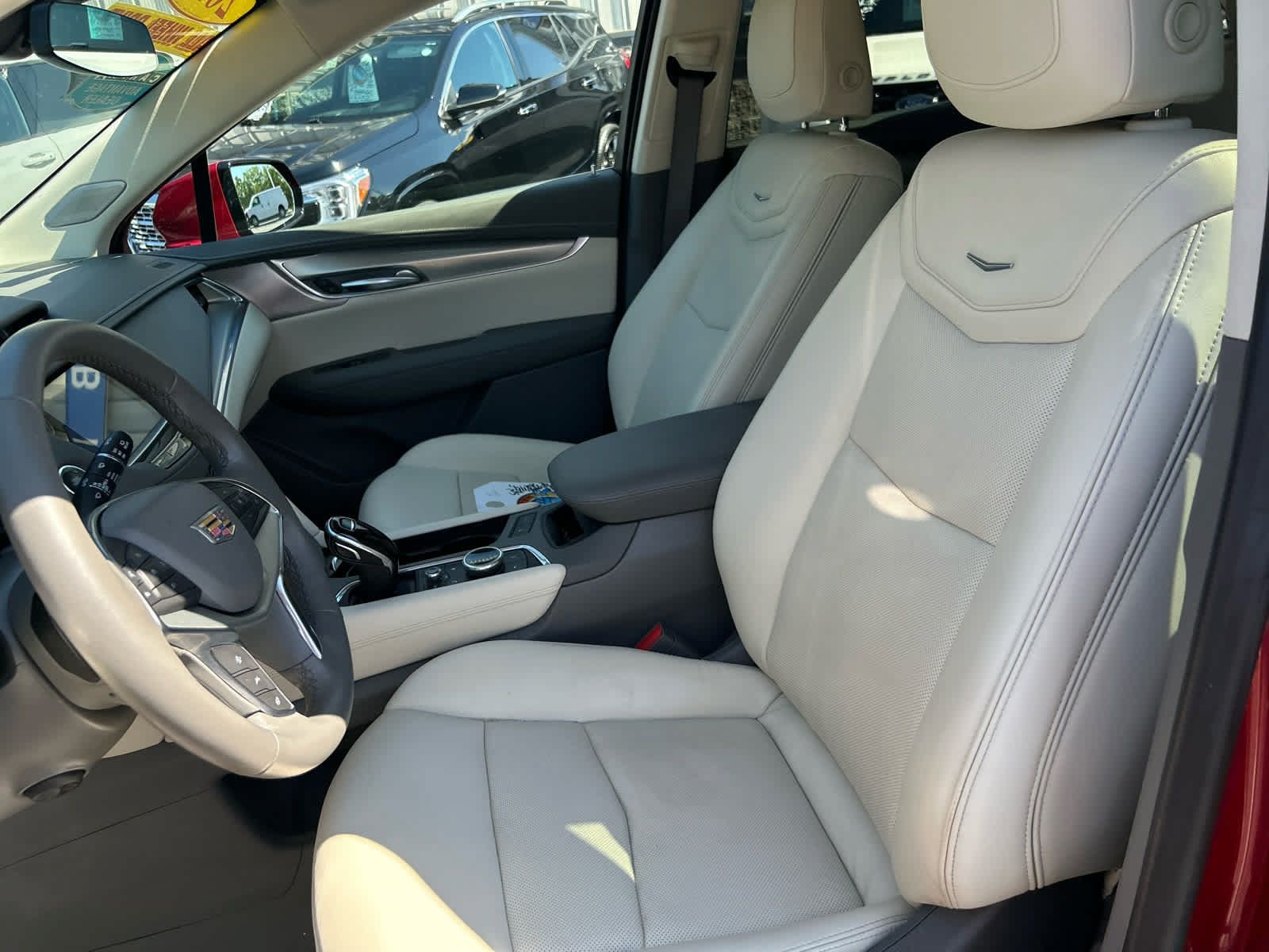 Used 2021 Cadillac XT5 Premium Luxury AWD/4WD image 13