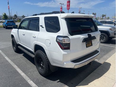 Used 2024 Toyota 4Runner TRD Off-Road Premium w/ Moonroof Package AWD/4WD image 4