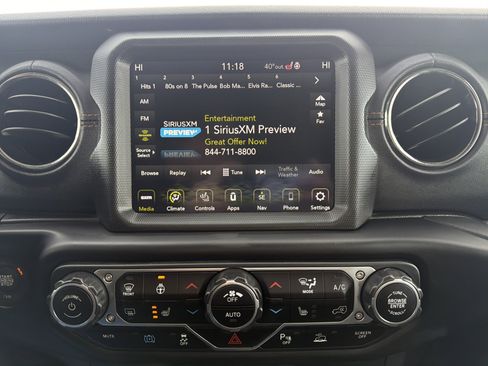 Used 2021 Jeep Wrangler Unlimited Sahara image 6