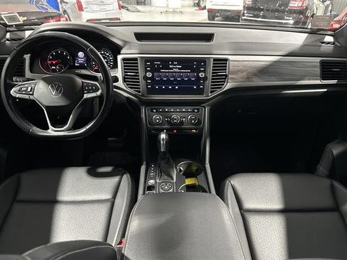 Certified 2020 Volkswagen Atlas Cross Sport SE w/ Panoramic Sunroof Package image 21