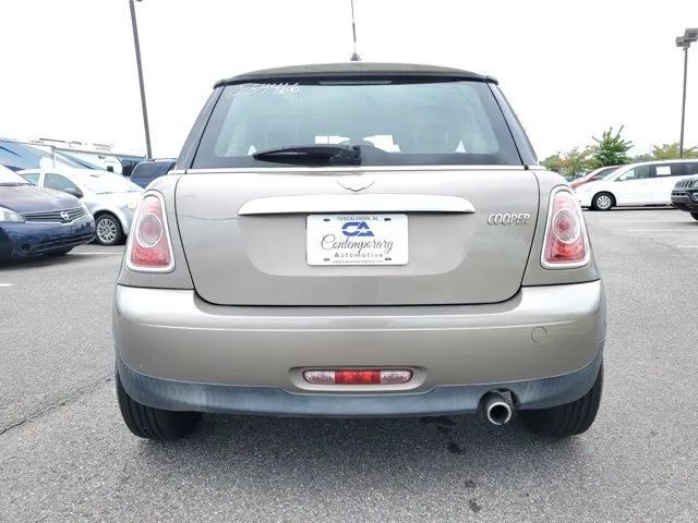 Used 2012 MINI Cooper Hardtop FWD image 4