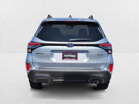 Used 2025 Subaru Forester Limited w/ Popular Package AWD/4WD image 6