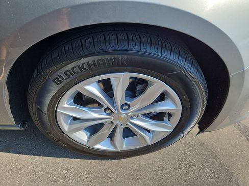 Used 2025 Chevrolet Malibu LT FWD image 7