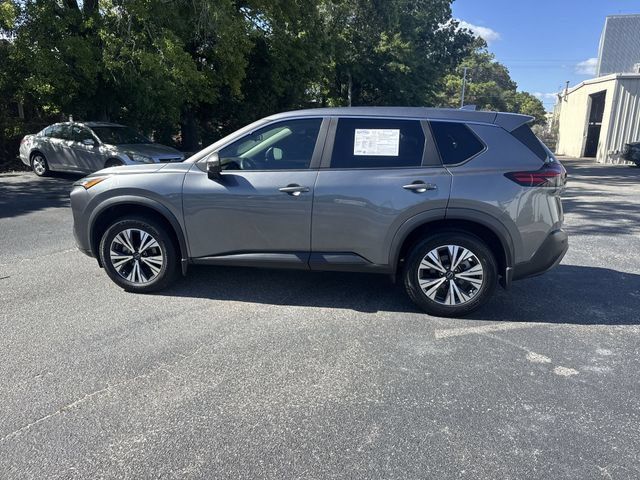 Used 2023 Nissan Rogue SV FWD image 8