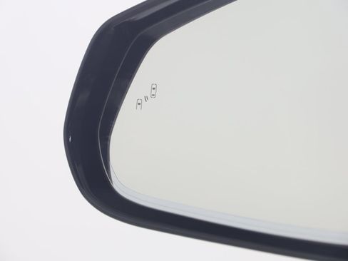 Used 2016 Cadillac SRX Luxury w/ Driver Awareness Package image 26