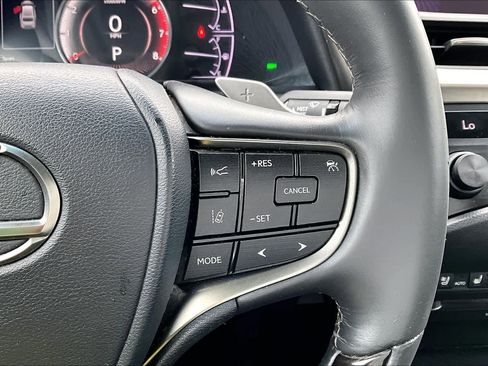 Used 2020 Lexus ES 300h w/ Premium Package FWD image 24