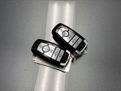 Certified 2022 Ford F150 XLT w/ Equipment Group 302A High image 9