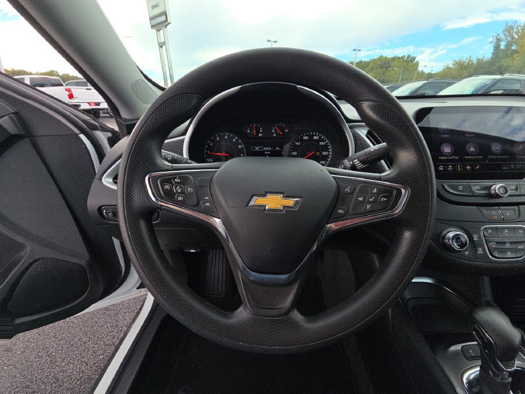 Used 2024 Chevrolet Malibu LT FWD image 17
