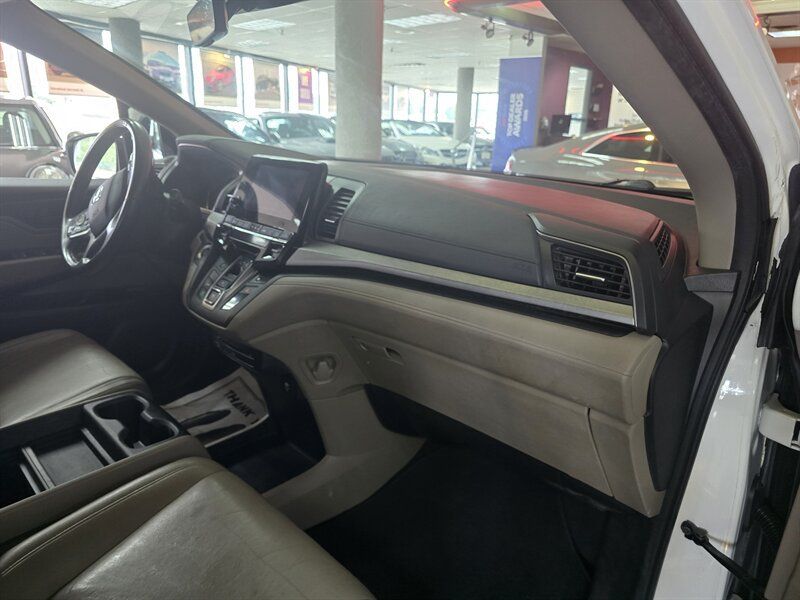Used 2018 Honda Odyssey EX-L image 15