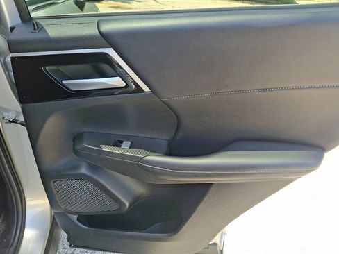 Used 2024 Mitsubishi Outlander SE AWD/4WD image 14