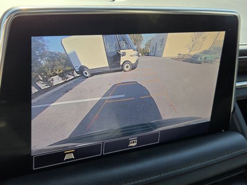 Used 2021 Chevrolet Tahoe Z71 w/ Rear Media and Nav Package image 5