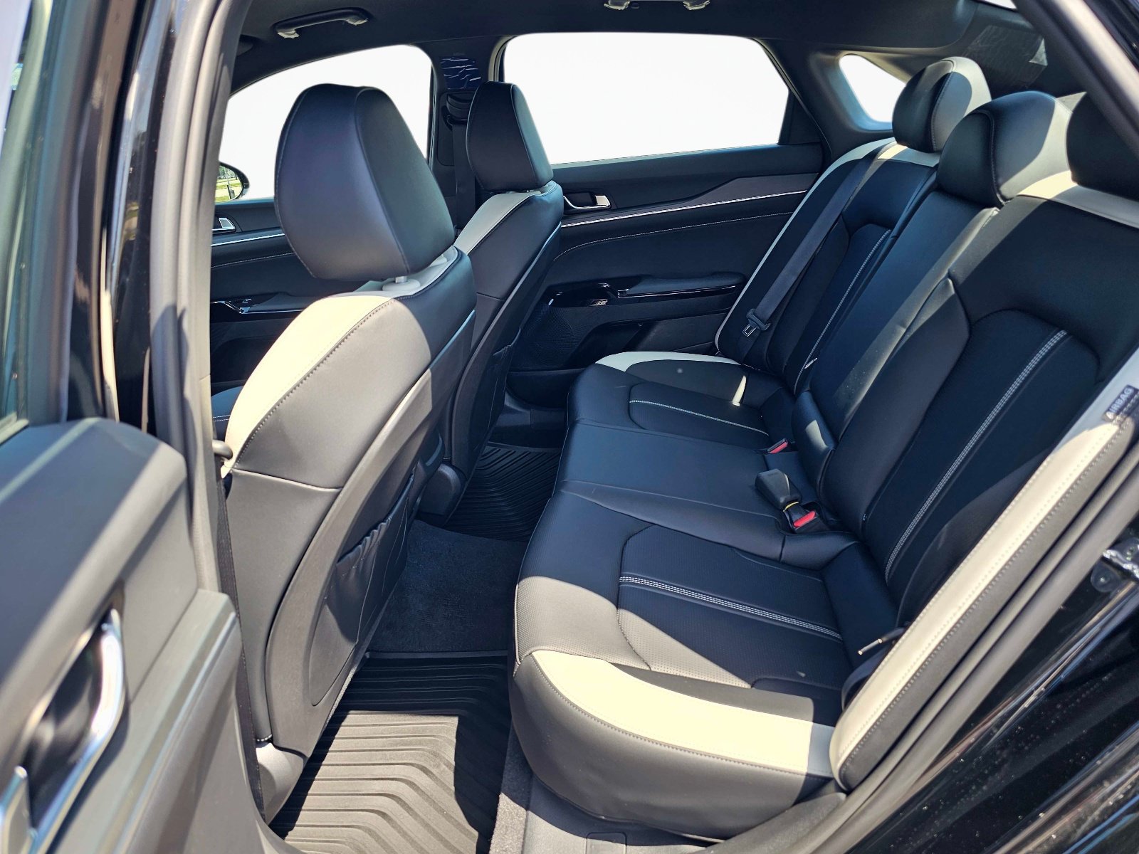 New 2026 Kia K5 GT-Line FWD image 31