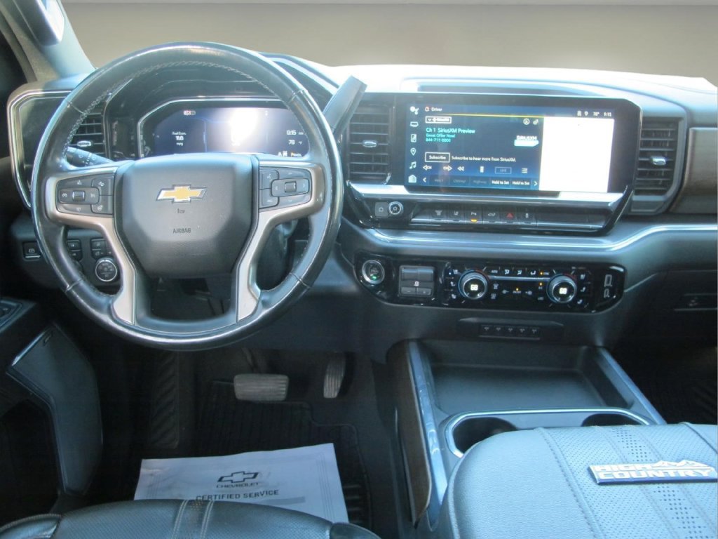 Used 2024 Chevrolet Silverado 2500 High Country w/ High Country Premium Package AWD/4WD image 21