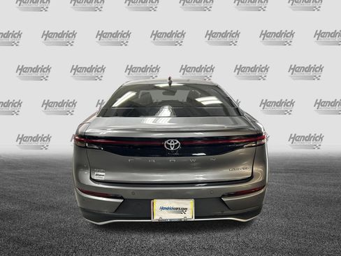 Used 2023 Toyota Crown AWD/4WD image 9